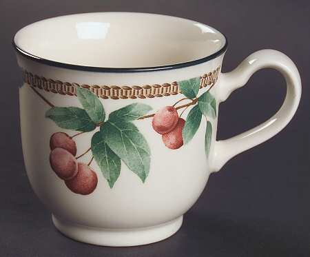 Nature's Bounty Footed Cup