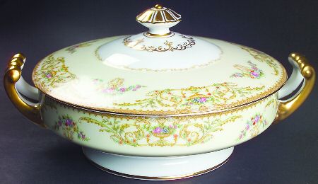 Nanette Round Covered Vegetable