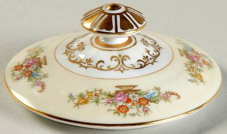 Nanette Lid for Sugar Bowl