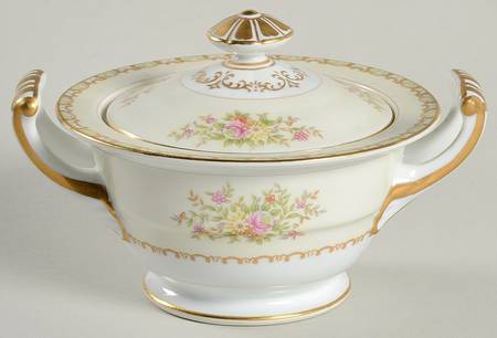 Nanarosa Sugar Bowl & Lid
