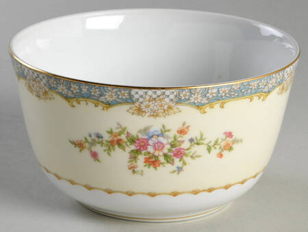 Naomi Cranberry Bowl