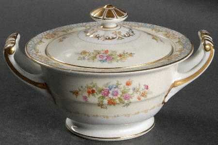 Naomi Sugar Bowl & Lid
