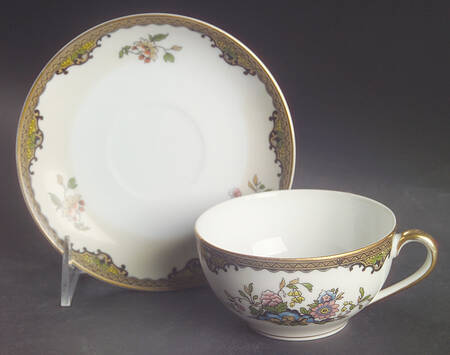 Navarre Flat Cup & Saucer Set