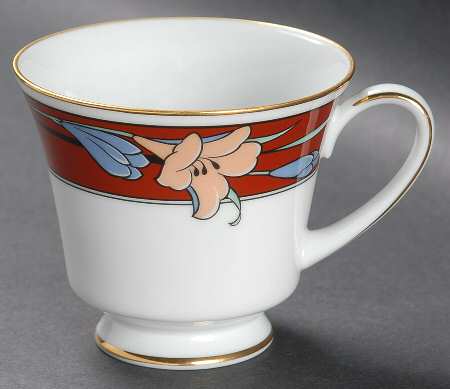 New Drama Footed Cup