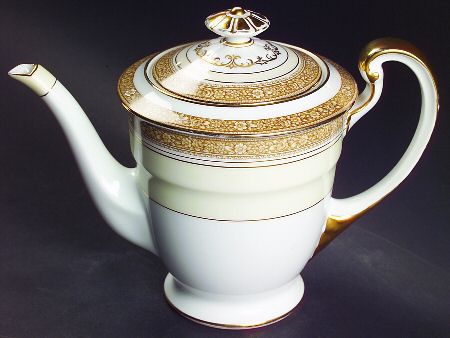 Nerrisa Teapot & Lid