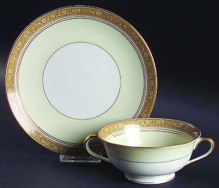 Nerrisa Footed Cream Soup Bowl & Saucer Set