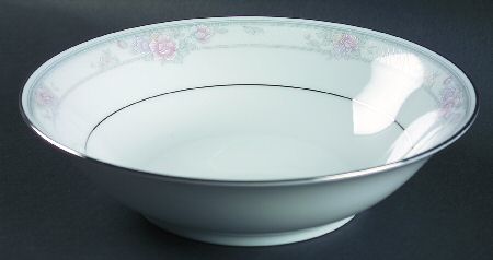 Newbury 9" Round Vegetable Bowl