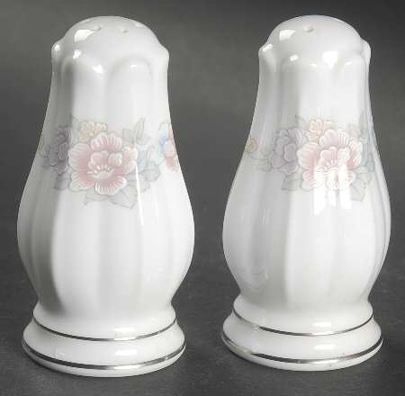 Newbury Salt & Pepper Set