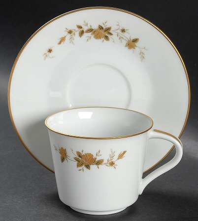 Ninon Flat Cup & Saucer Set