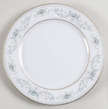 Noble Salad Plate