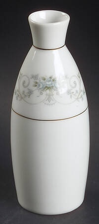 Noble Sake Bottle