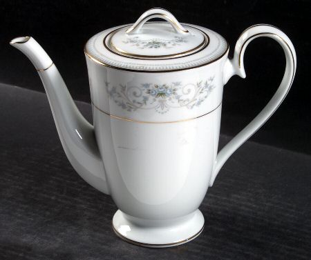 Noble Small Coffee Pot & Lid