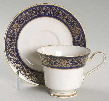 Noblesse Footed Cup & Saucer Set