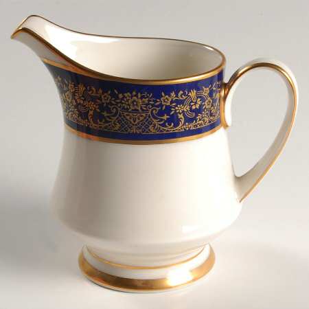 Noblesse Creamer