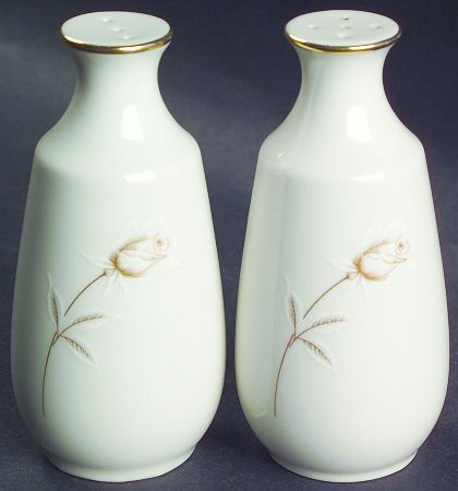 Nora Salt & Pepper Set