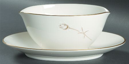 Nora Gravy Boat with Attached Underplate