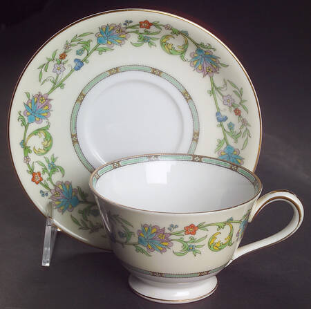 Norwich Footed Cup & Saucer Set