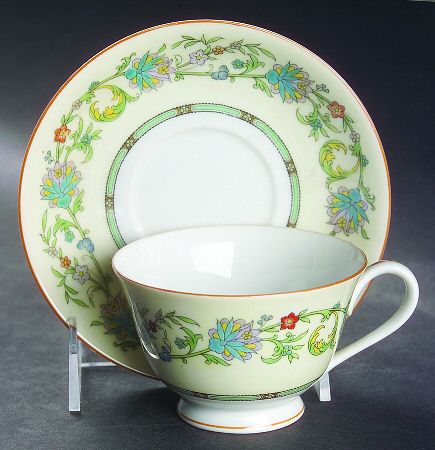 Norwich Footed Cup & Saucer Set