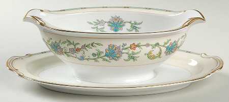 Norwich Gravy Boat with Attached Underplate