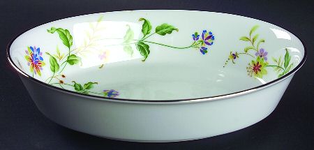 Nouveau 9" Oval Vegetable Bowl