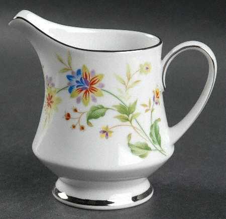 Nouveau Creamer