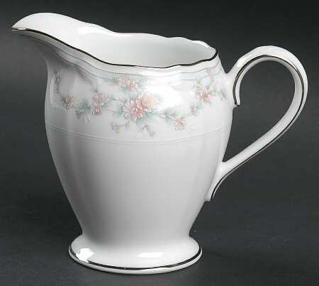 Oakmont Creamer
