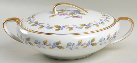 Oakwood Round Covered Vegetable