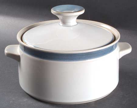 Oceanica 2.25 Qt Round Covered Casserole