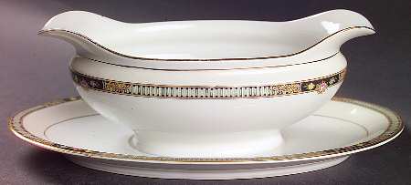 Olanta Gravy Boat with Attached Underplate