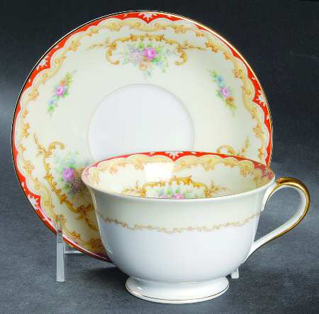 Oradell Oversized Cup & Saucer Set