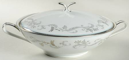 Orleans Round Covered Vegetable
