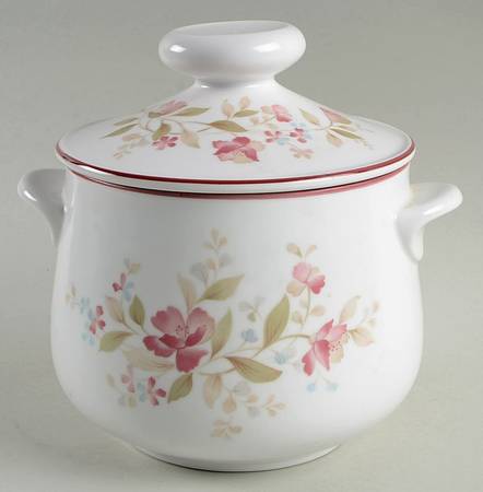 Overture 2 Qt Round Covered Casserole