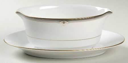 Oxford Lane Gravy Boat with Attached Underplate