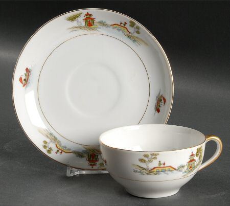 The Pagoda Flat Cup & Saucer Set