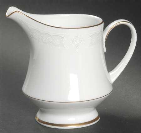 Parisian Lace Creamer
