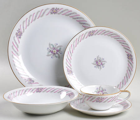 Pamela 5 Piece Place Setting