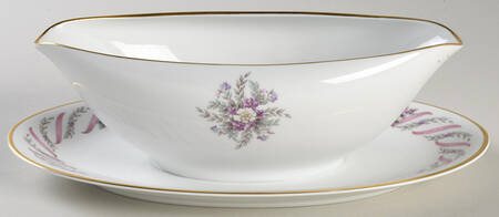 Pamela Gravy Boat with Attached Underplate