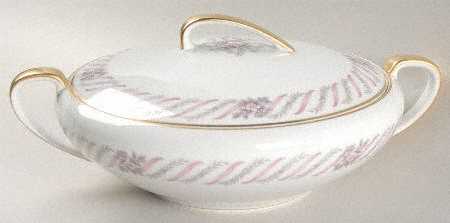 Pamela Round Covered Vegetable