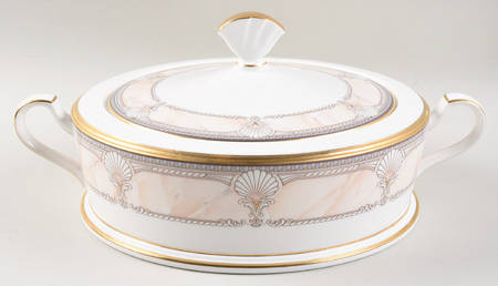 Pacific Majesty Round Covered Vegetable