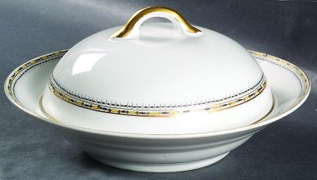 Pandora Round Covered Butter
