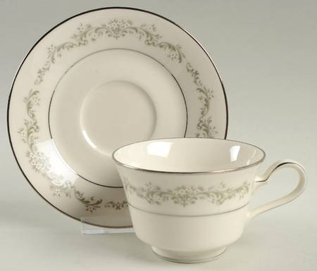 Parkridge Footed Cup & Saucer Set by Noritake