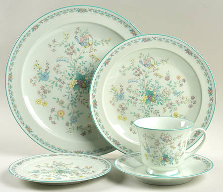 Paradise Green 40 Piece Estate Set
