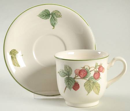 Paradise Footed Cup & Saucer Set