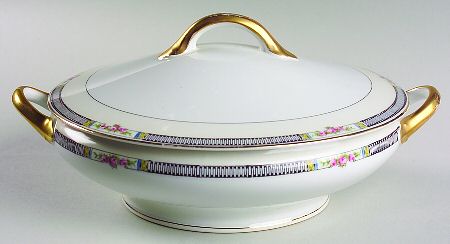 Paragon Round Covered Vegetable