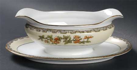Paramount Gravy Boat with Attached Underplate