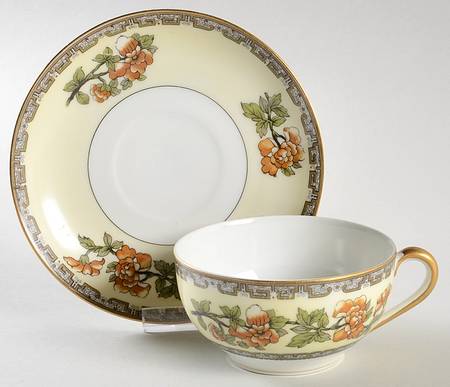 Paramount Flat Cup & Saucer Set