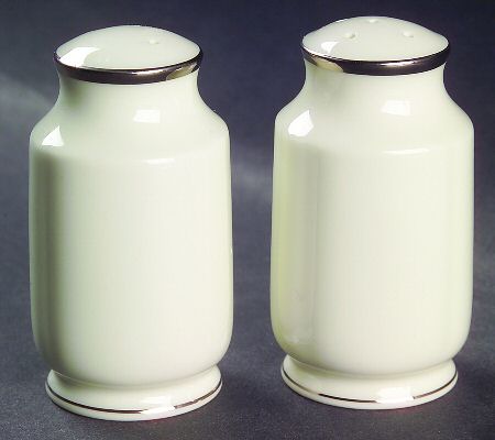 Paris Salt & Pepper Set