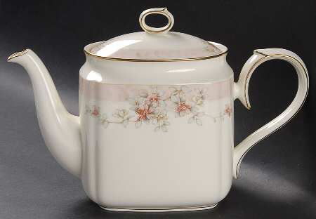 Parkhill Teapot & Lid