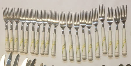 Parkside Dinner Fork (7 1/2" or Larger)