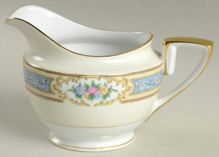 Pastelle Creamer